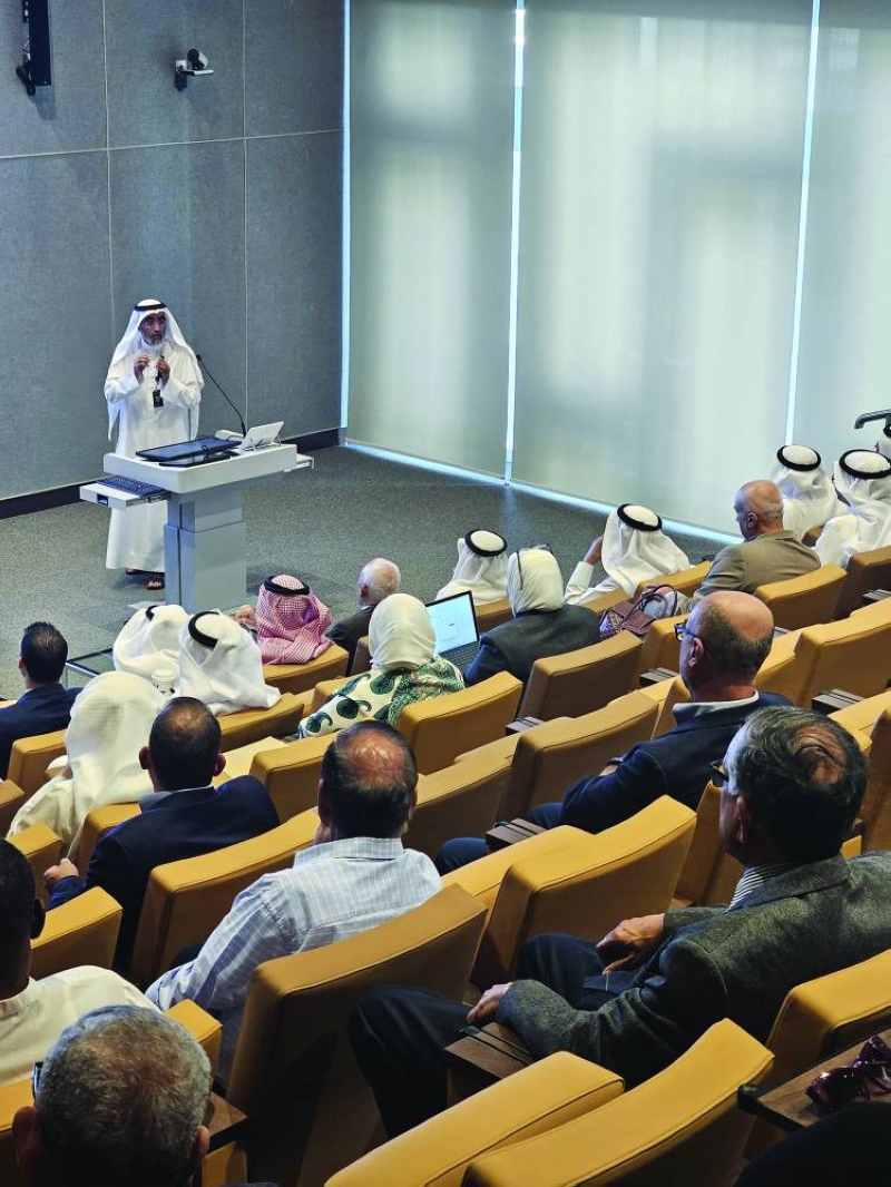 من اللقاء المفتوح لكلية الدراسات العليا