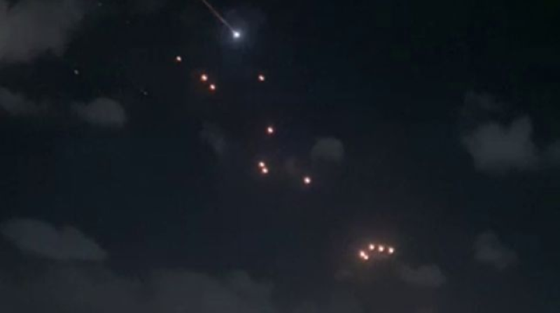 اعتراض صواريخ إيرانية في سماء تل أبيب