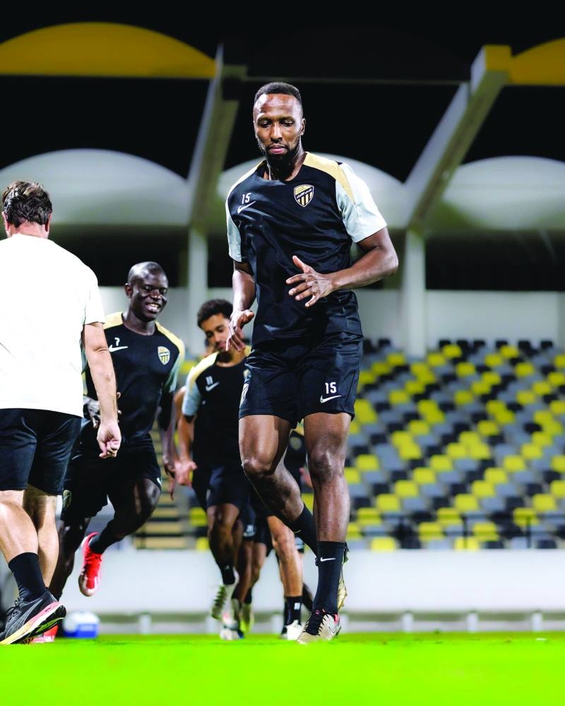 جانب من تدريبات الاتحاد