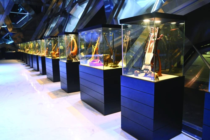 


معرض «عالم القوس» 