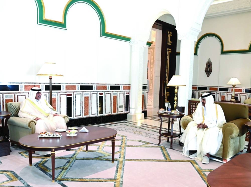 


ممثل سمو الأمير خلال زيارته الأمير الوالد في قصر الوجبة بالدوحة 