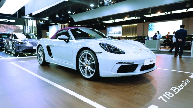 


«718 Boxster» 