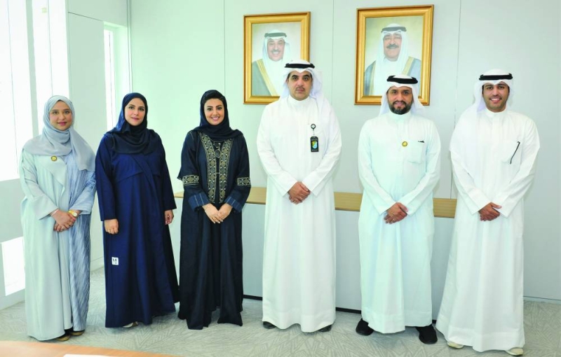 الظفيري مستقبلاً فريق الأمانة العامة لمجلس التعاون الخليجي