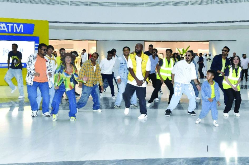 


جانب من العرض 