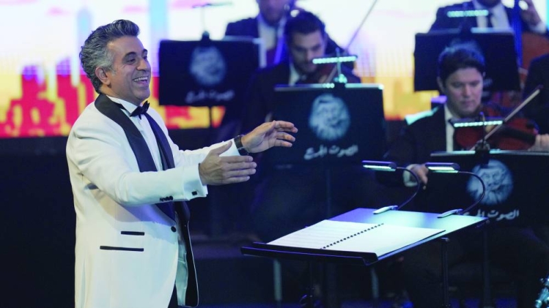 


المايسترو أحمد العود 