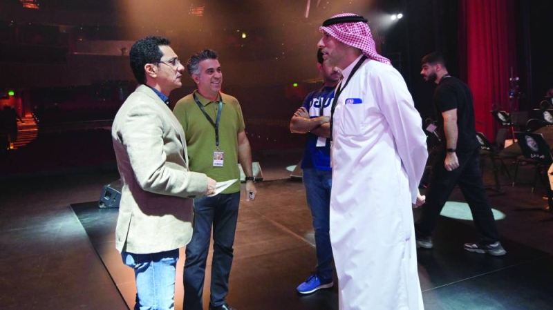 


علي حسن وأحمد العود وعبدالله القعود قبل انطلاق الحفل 