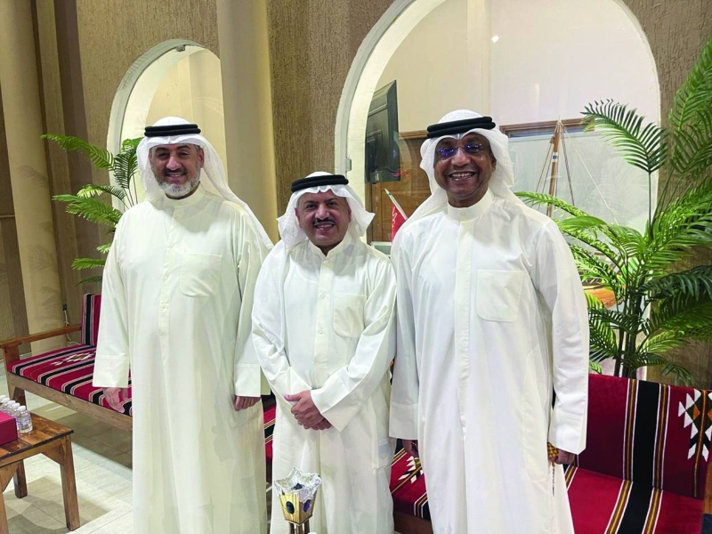 


زبير العميري ويوسف السريع وعلي المفرج 