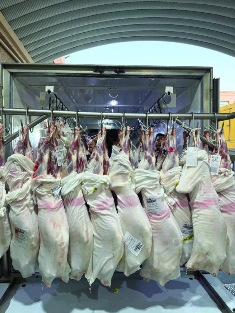 لحوم منغولية طازجة وعضوية وصلت إلى السوق المحلي 