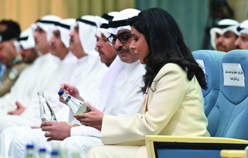 


نورة المشعان وأحمد المشعل في مقدم الحضور 	 (تصوير أسعد عبدالله) 