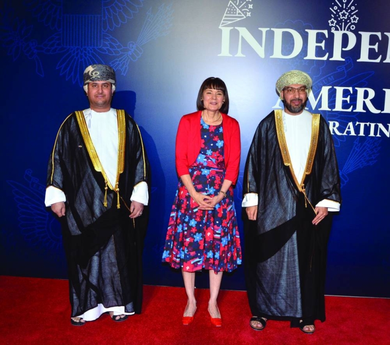 


... وسفير سلطنة عمان 