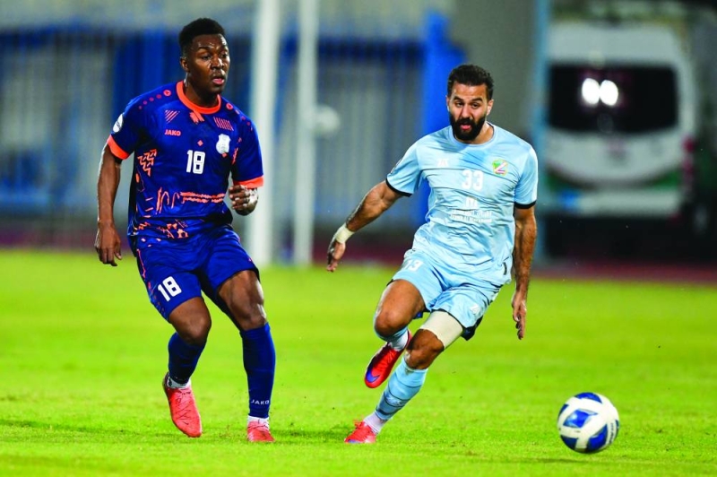 


كرة مشتركة بين بدر جمال وكيالي عبدول 