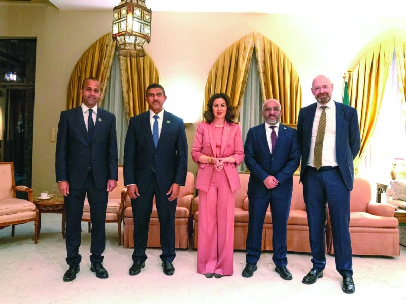 الزين الصباح مع عبدالوهاب الرشود وخالد الشملان وأحمد السميط وديفيد أولون