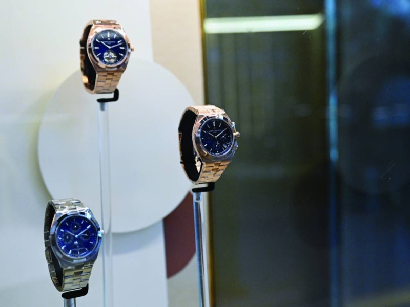 


من مجموعة ساعات «Overseas» 