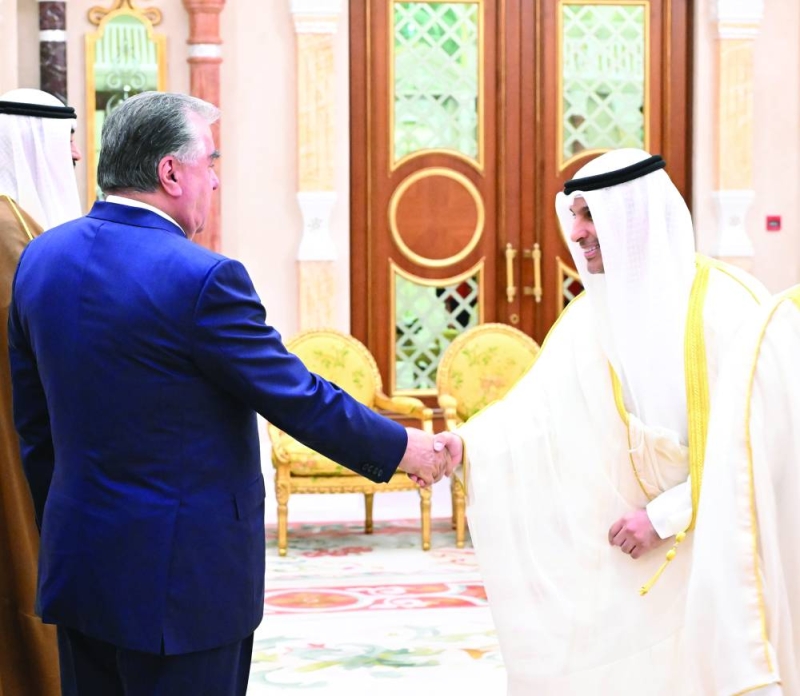 وزير الإعلام مرحباً بالرئيس الطاجيكي