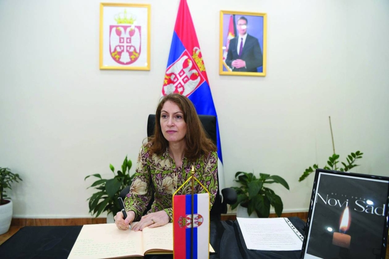 السفيرة بليندا لويس تدوّن تعازيها