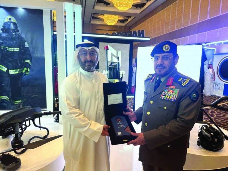 مدير الدفاع المدني السعودي واللواء الرومي