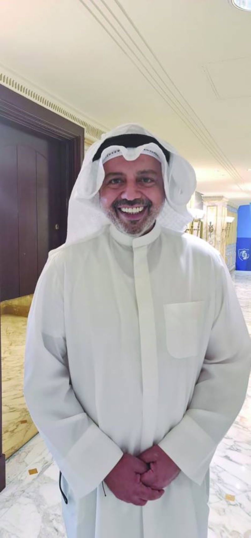 السفير طارق البناي