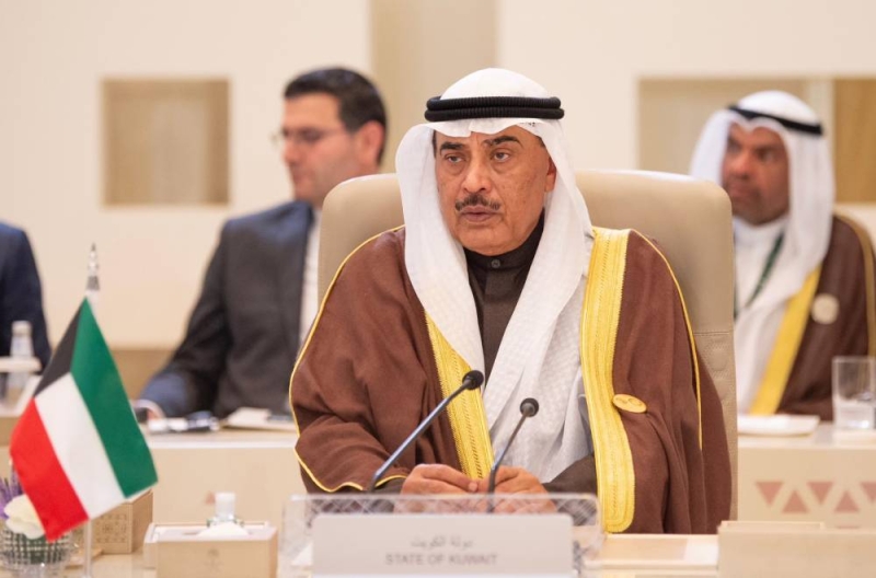ممثل الأمير ملقياً كلمة الكويت في القمة