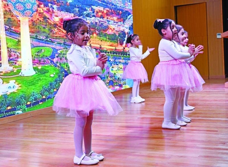 فقرة لزهرات المدرسة