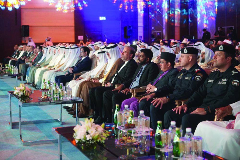 الحضور خلال الحفل