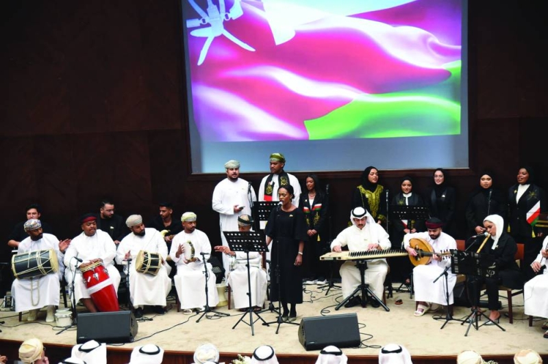 وصلة غنائية خلال الحفل 