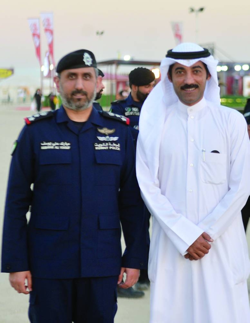 مدير النادي العميد مبارك اليوسف والزميل نايف كريم