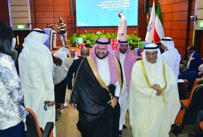 الجلال وعبدالعزيز بن طلال