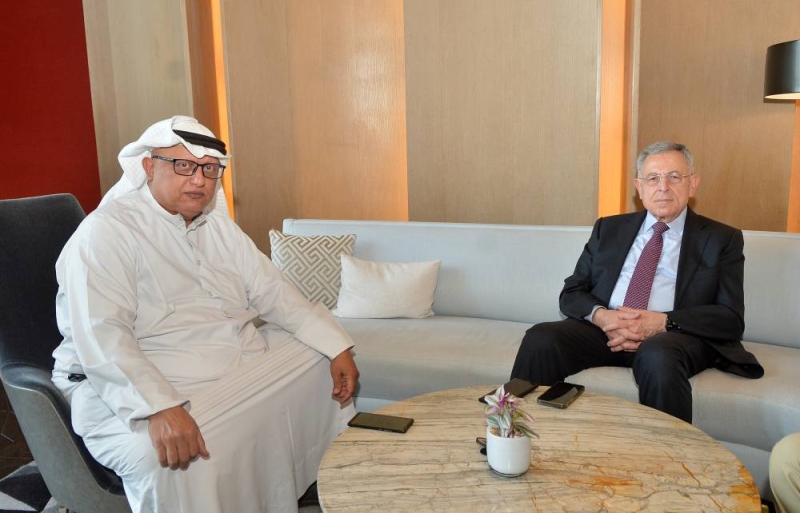 السنيورة والزميل خالد الشرقاوي