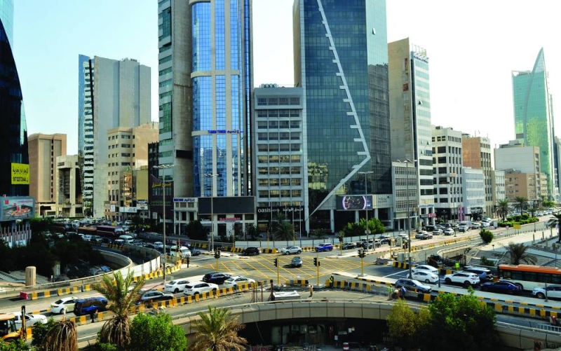 انسيابية في حركة المركبات بعد افتتاح التقاطع (تصوير سعود سالم)