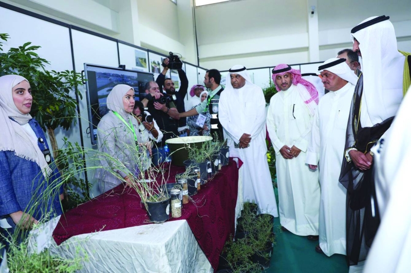 جناح آخر من منتجات المزارع المحلية 