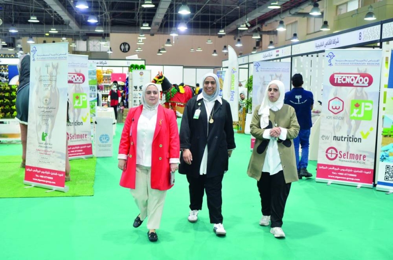 


جانب من المعرض  	(تصوير سعود سالم ) 