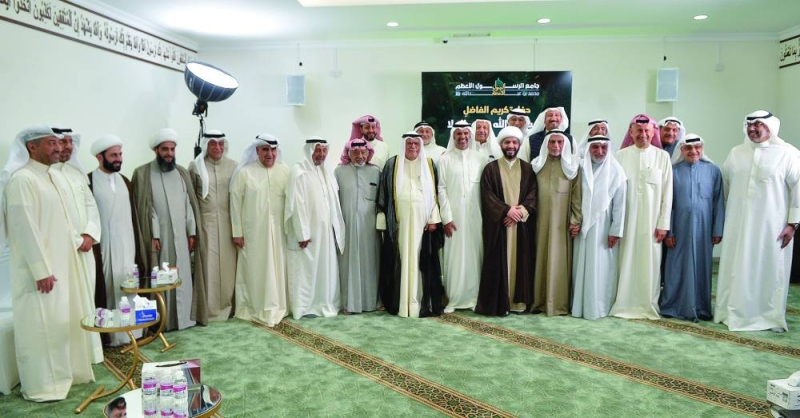 لقطة جماعية للحضور     