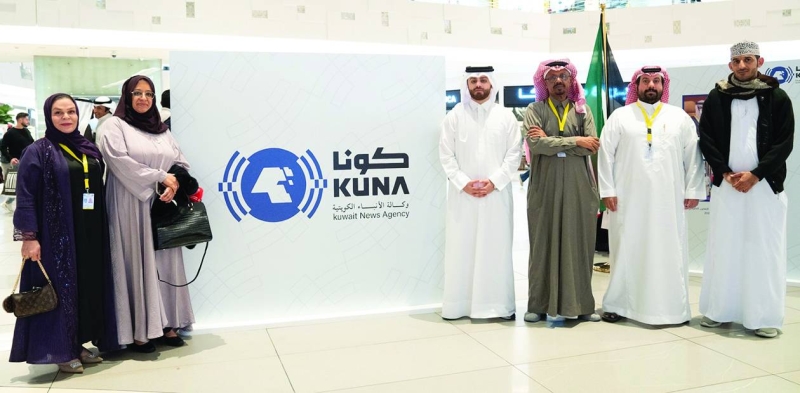 


عدد آخر من ممثلي وكالات الأنباء 