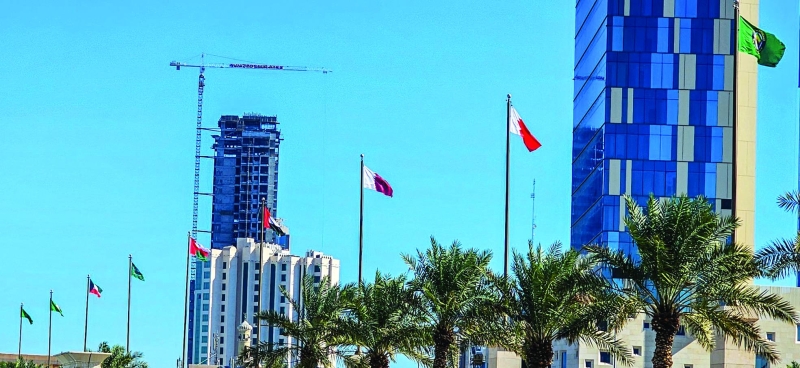 أعلام دول مجلس التعاون في المواقع الحيوية 