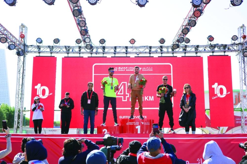 


نجلاء العيسى تُكرّم الفائزين 