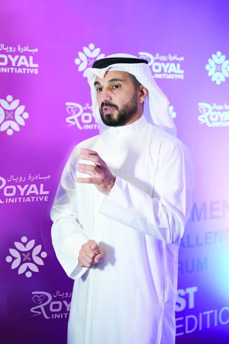  الدكتور طلال ملحم متحدّثاً