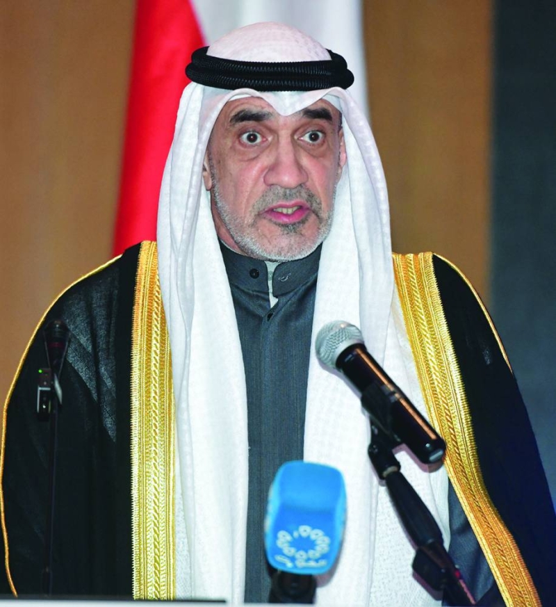 


فهد اليوسف ملقياً كلمته 
