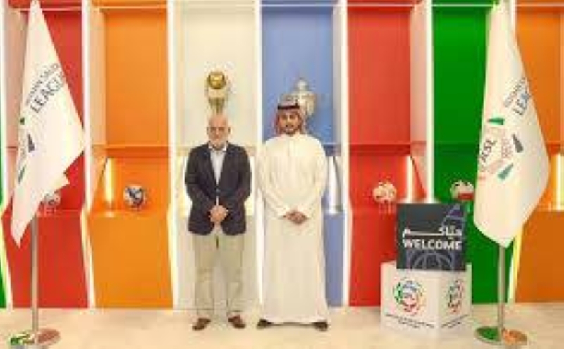 عمر مغربل مع خافيير تيباس