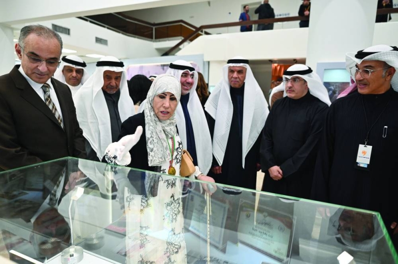 مريم الصالح في معرضها الشخصي