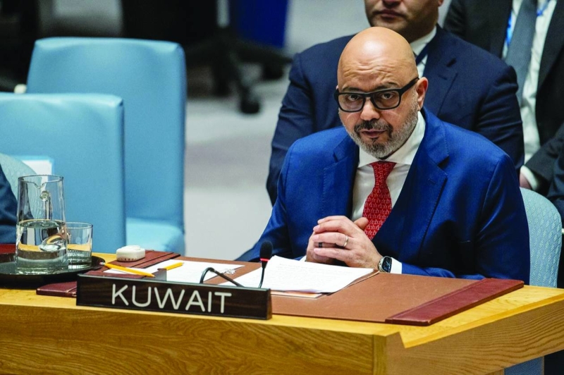 


السفير طارق البناي 