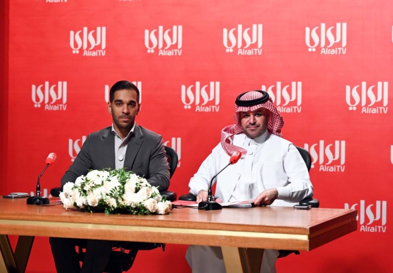 العلياني والقلاف خلال التوقيع