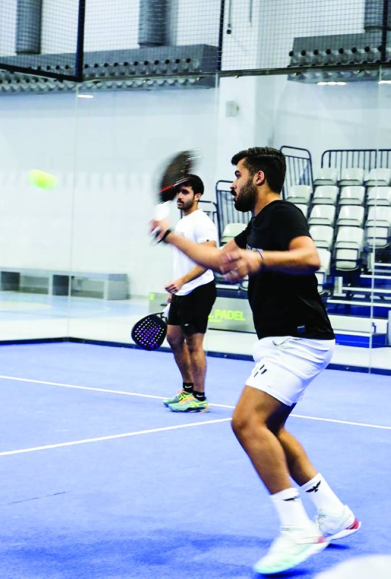 


جانب من استعدادات اللاعبين 