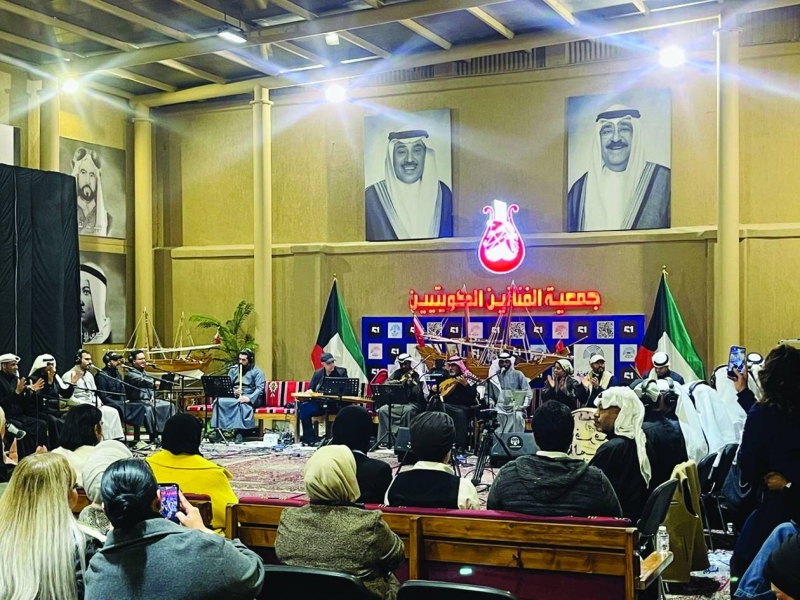 


الأغاني الشعبية... أشعلت القاعة 