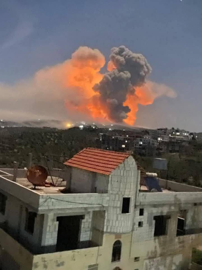 صورة تداولتها مواقع سورية لغارة إسرائيلية على طرطوس