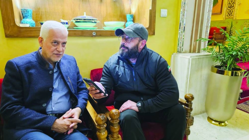 


مدير بلدية أصفهان متحدثاً للزميل محمد أنور 