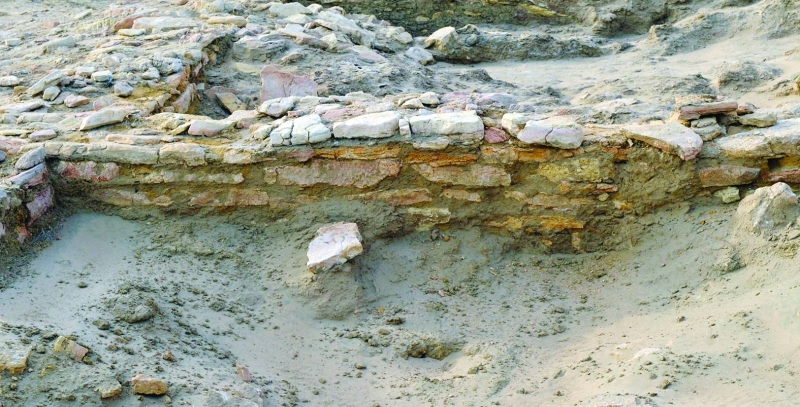 جدران الكشف الأثري الجديد 