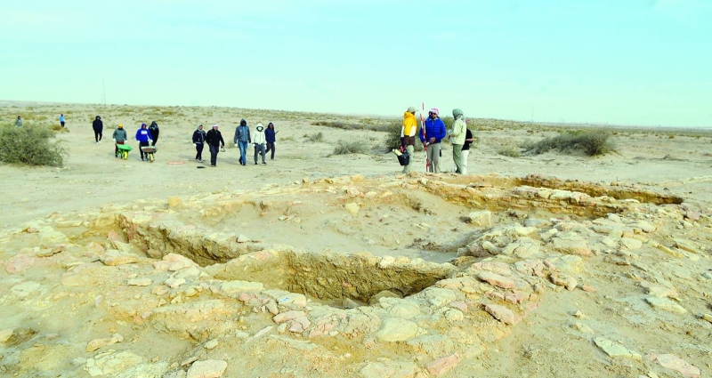 معالم الكشف الأثري الأولية تنتظر مزيداً من الحفر والدراسة 	(تصوير سعود سالم ونايف العقلة) 