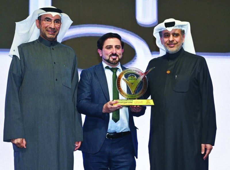 تكريم مدير تحرير جريدة «الأنباء» الزميل محمد الحسيني 