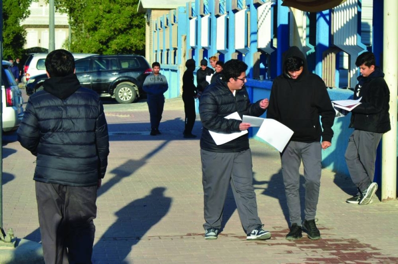 مناقشة بما يتوقع أن يأتي بالاختبار