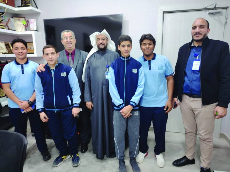 طلاب النجاة مع الشهاب